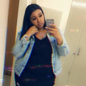 Meet your Posher, Kellie